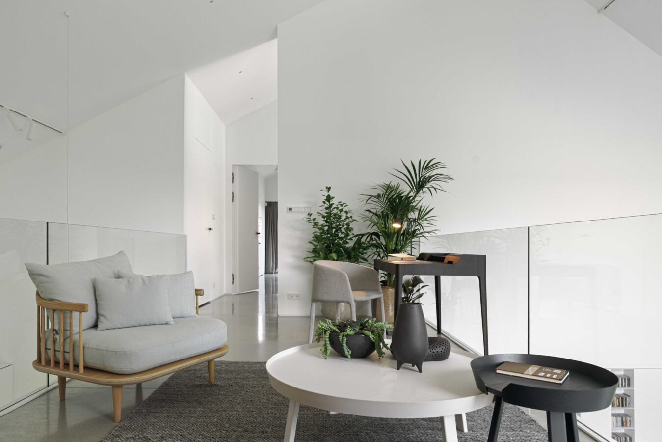 Peidetud raamiga uks Sara Plus Nuovo