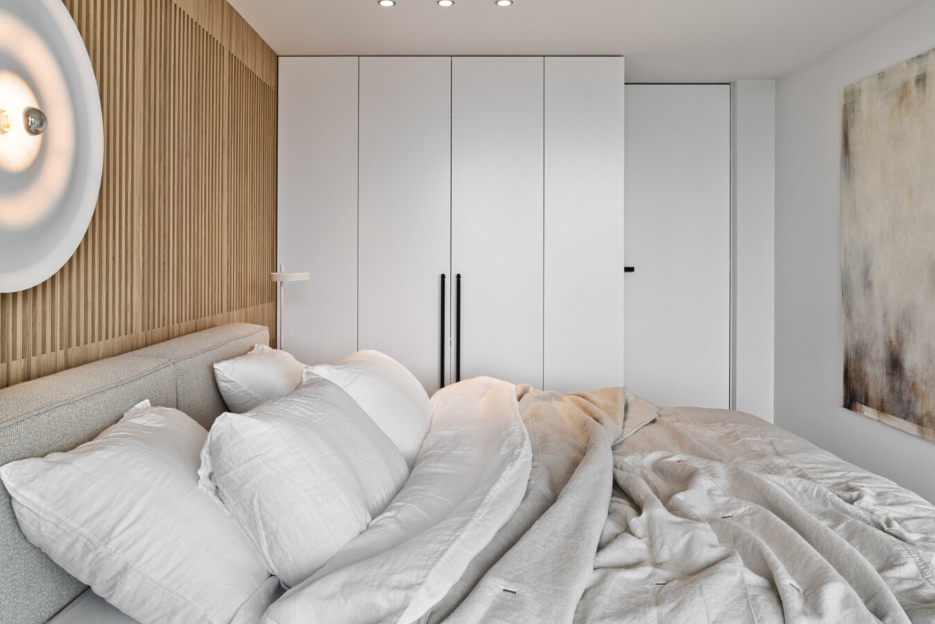 Peidetud raamiga uks Sara Plus Nuovo